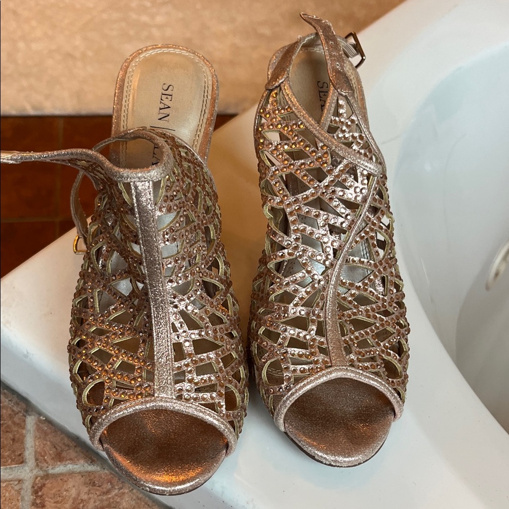 Sean Alan heels 👠 blush pink shimmer bling rhinestones wedding